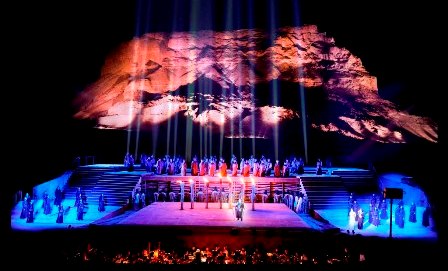 האופרה הישראלית חוזרת למצדה